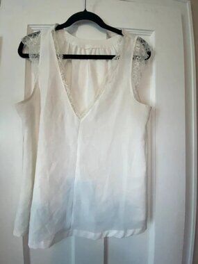 Womens size medium white lace tank top blouse